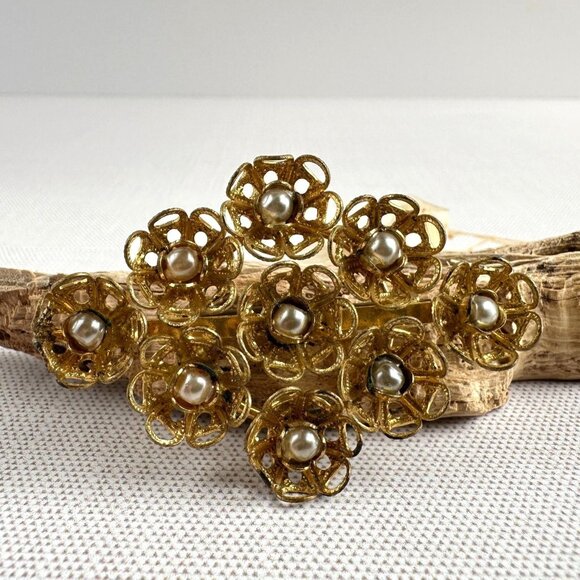 Jewelry - Vintage Gold Tone Filigree Brooch With Faux Pearls 2" x 1.25"
